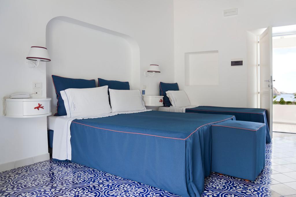 Hotel La Terrazza Panarea Pokój zdjęcie