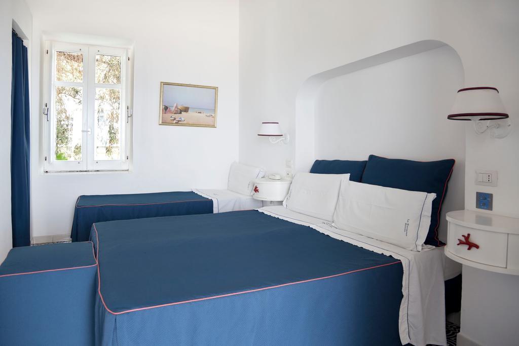 Hotel La Terrazza Panarea Pokój zdjęcie